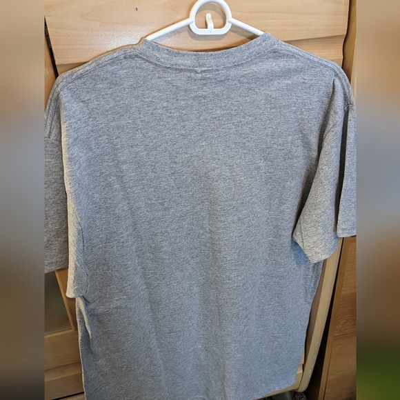 SALE Tapout brand size L men's grey tee with fighter punching perfect condition - Picture 2 of 3